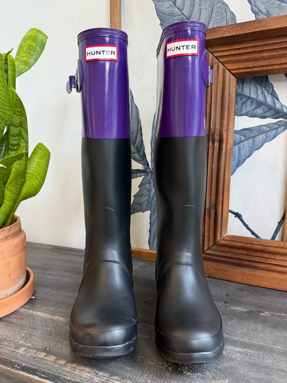 Limited Edition Hunter Original Tall Boots Colorblock Size 6 + Fleece Boot Socks